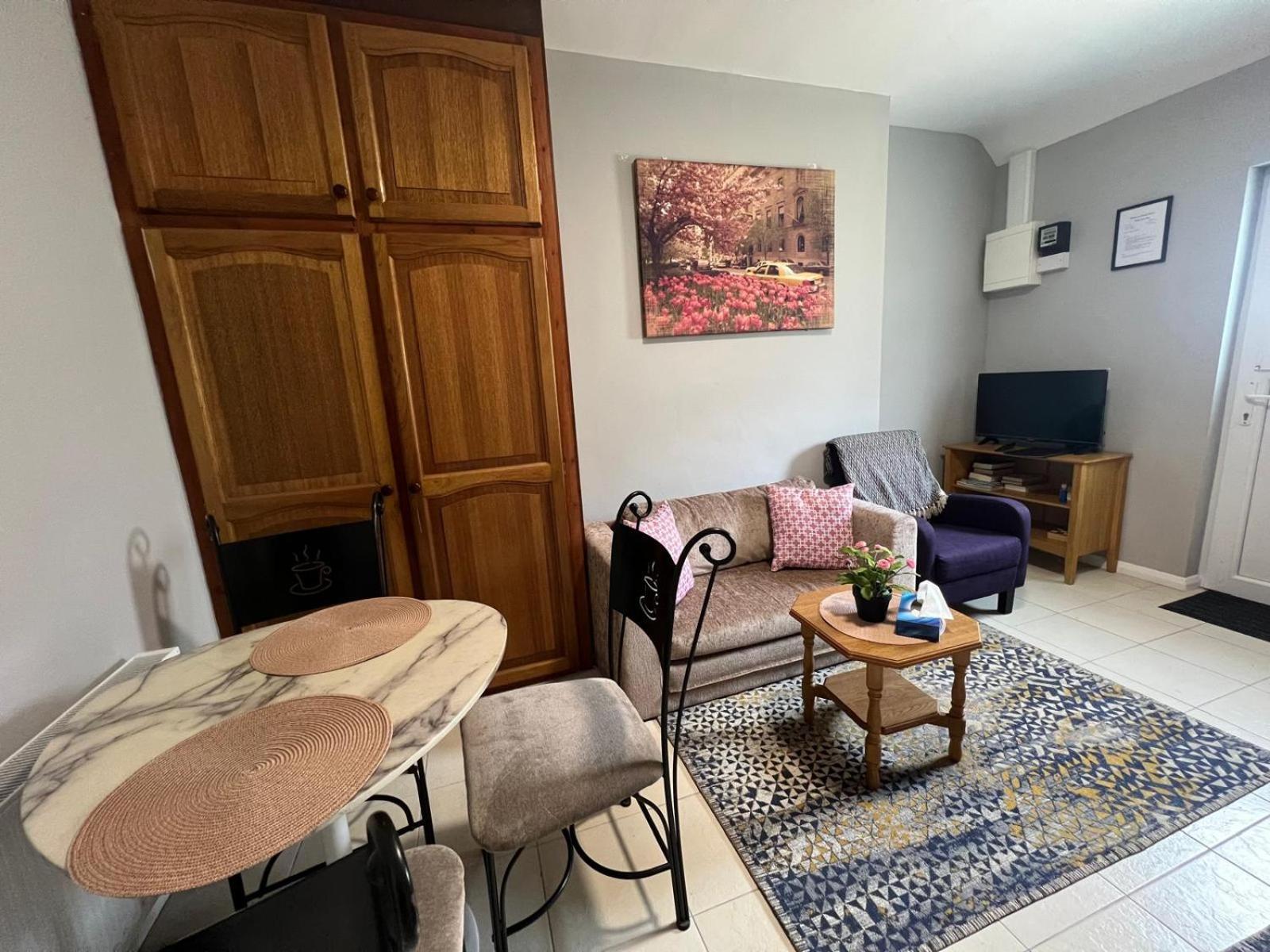 Avonbeg Cottages 2 Bed 1 Bath Accommodate 3 Guests Rathdrum Exterior photo